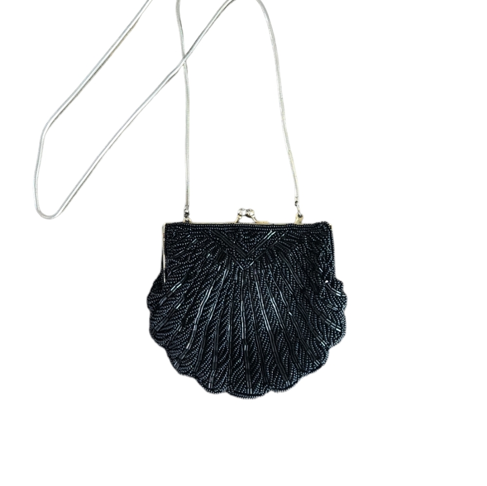 Vintage 1960s Black & Gold Sead Beaded Kiss Closure Clam Shell Purse